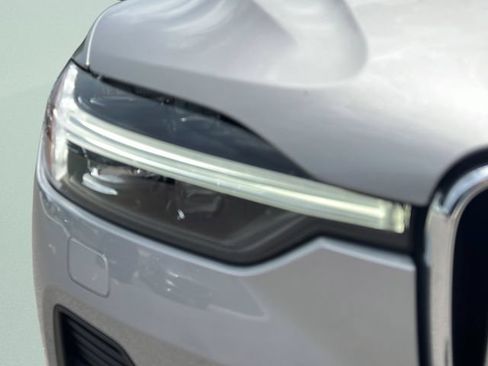 Used 2023 Volvo XC60 B5 Plus w/ Climate Package FWD image 9