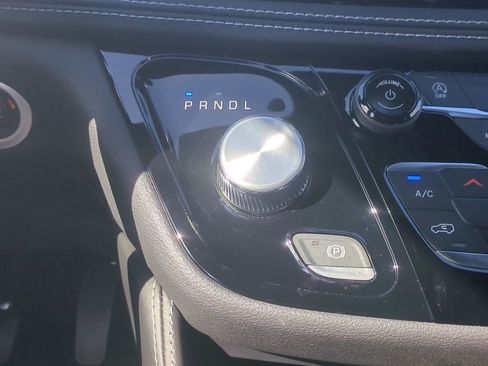 New 2026 Chrysler Pacifica Limited AWD/4WD image 20