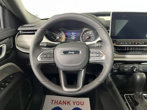 Used 2025 Jeep Compass Limited w/ Sun & Sound Group AWD/4WD image 20