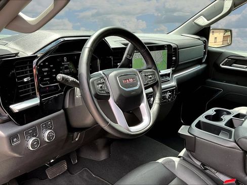 Used 2026 GMC Sierra 1500 SLT AWD/4WD image 20