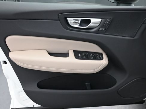 New 2026 Volvo XC60 B5 Plus w/ Protection Package Premier AWD/4WD image 5