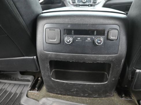 Used 2018 Chevrolet Tahoe LS image 10