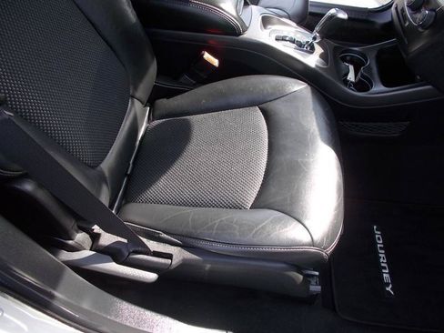 Used 2017 Dodge Journey Crossroad w/ Popular Equipment Group FWD image 19