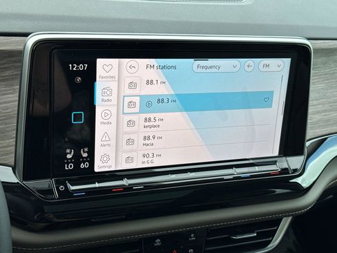 New 2026 Volkswagen Atlas SEL AWD/4WD image 18