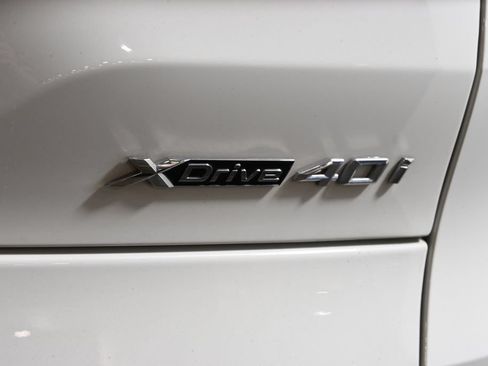 Used 2022 BMW X5 xDrive40i w/ Premium Package AWD/4WD image 39