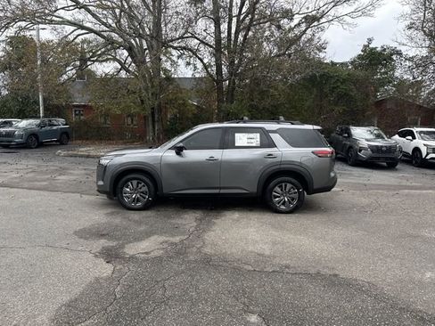 New 2026 Nissan Pathfinder SV image 8