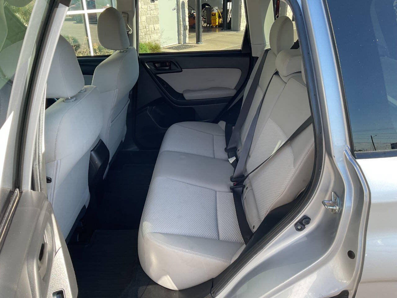 Used 2016 Subaru Forester 2.5i Premium AWD/4WD image 28