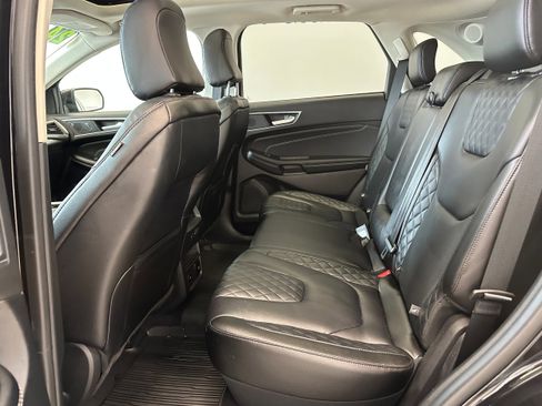 Used 2024 Ford Edge Titanium w/ Equipment Group 301A image 12