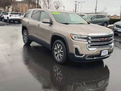 Certified 2022 GMC Acadia SLE image 3