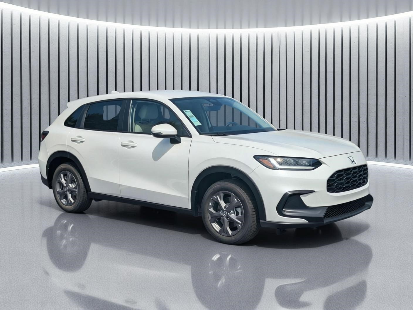New 2027 Honda HR-V LX image 2