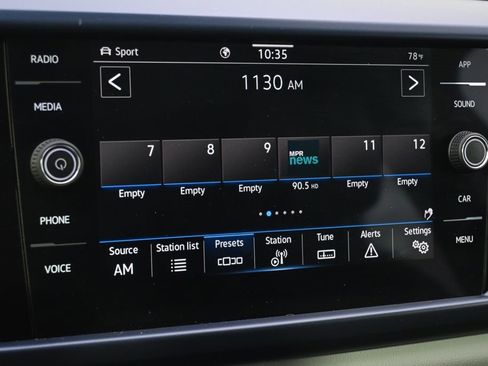 Used 2023 Volkswagen Taos SE w/ Panoramic Sunroof Package AWD/4WD image 25