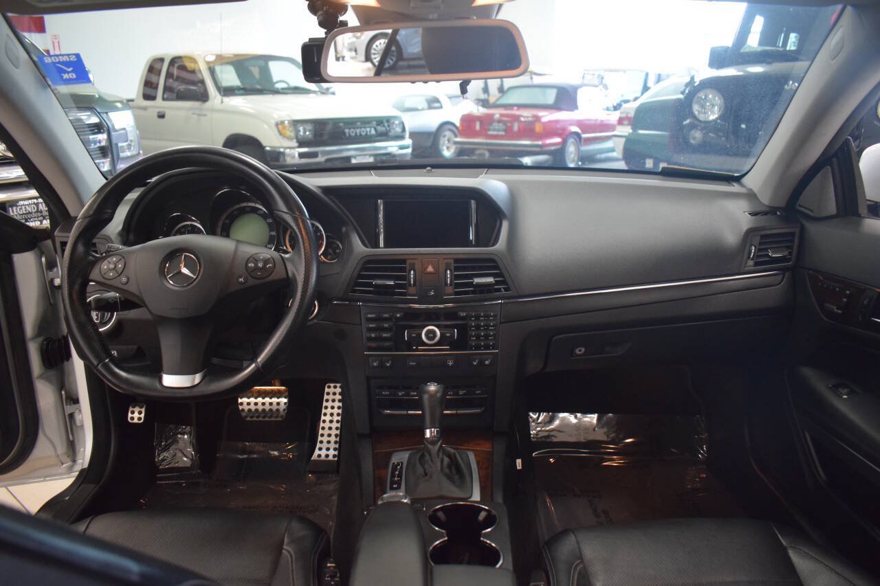 Used 2011 Mercedes-Benz E 550 Coupe image 29