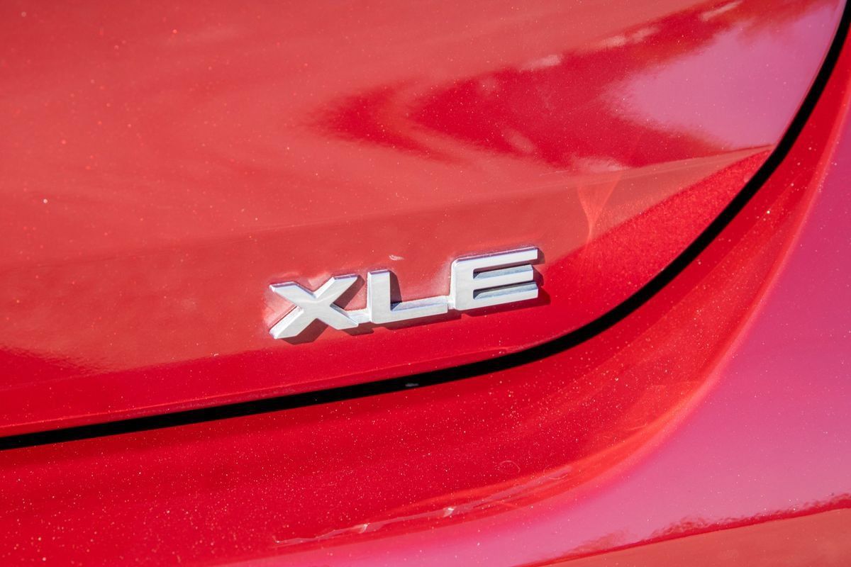 Used 2020 Toyota Highlander XLE FWD image 10