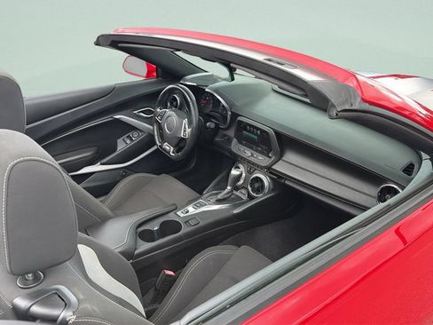 Used 2018 Chevrolet Camaro SS RWD image 27