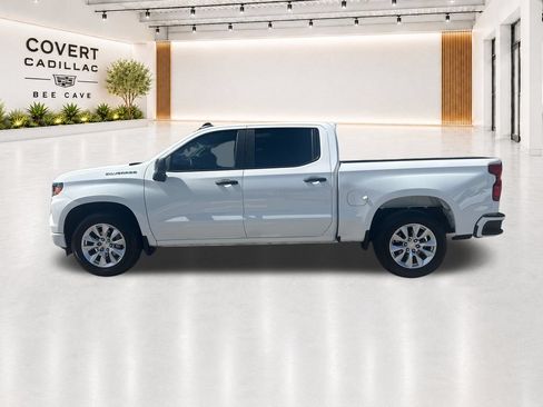 Used 2024 Chevrolet Silverado 1500 Custom RWD image 9