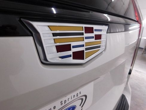 Used 2021 Cadillac Escalade ESV Sport Platinum w/ Heavy-Duty Trailer Package image 5