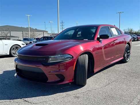 Used 2023 Dodge Charger R/T w/ Blacktop Package image 2