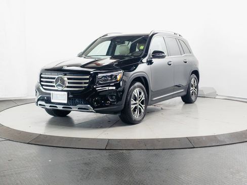 Certified 2026 Mercedes-Benz GLB 250 4MATIC image 3