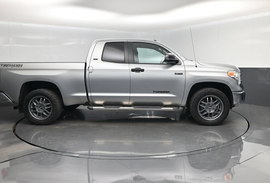 Used 2014 Toyota Tundra SR5 w/ SR5 Upgrade Package AWD/4WD image 2