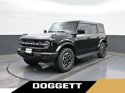 New 2026 Ford Bronco Outer Banks AWD/4WD image 1