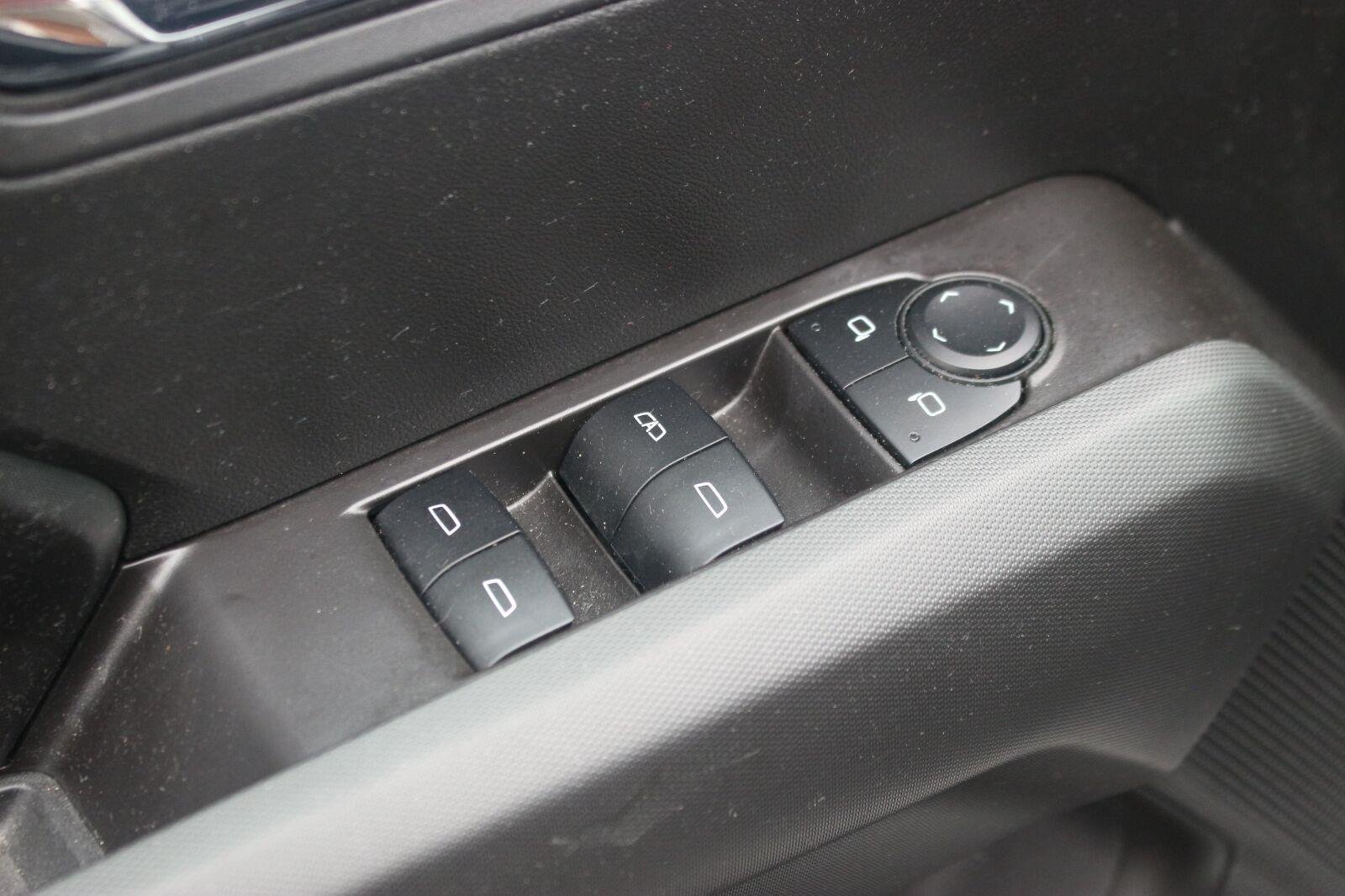 Used 2024 Chevrolet Colorado LT AWD/4WD image 15