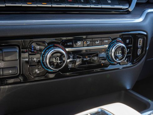 New 2026 GMC Sierra 1500 SLT w/ SLT Premium Plus Package image 14