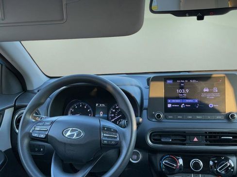 Used 2022 Hyundai Kona SEL image 13