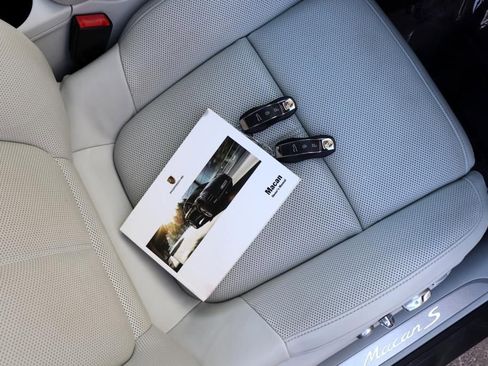 Used 2017 Porsche Macan S image 89