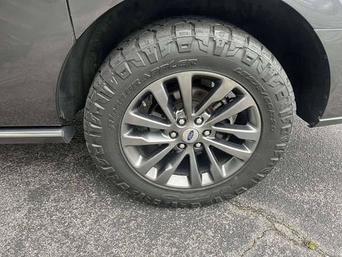Used 2020 Ford Expedition Max Limited AWD/4WD image 11