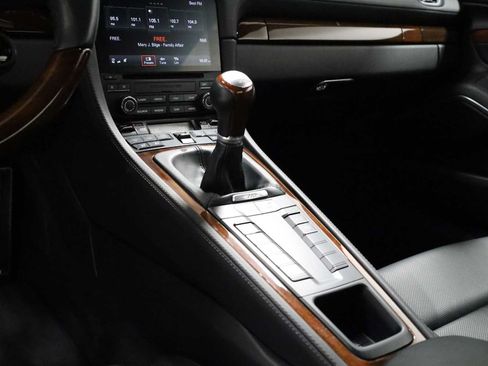 Certified 2018 Porsche 718 Cayman S RWD image 27