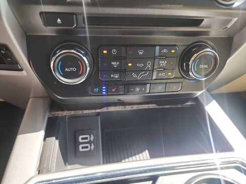 Used 2017 Ford F350 Lariat w/ Lariat Ultimate Package image 32