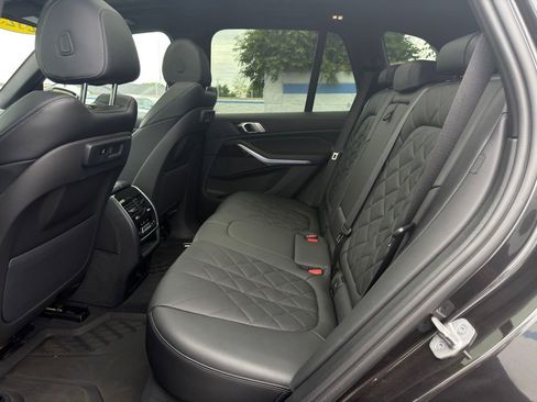 Used 2023 BMW X5 xDrive40i AWD/4WD image 19