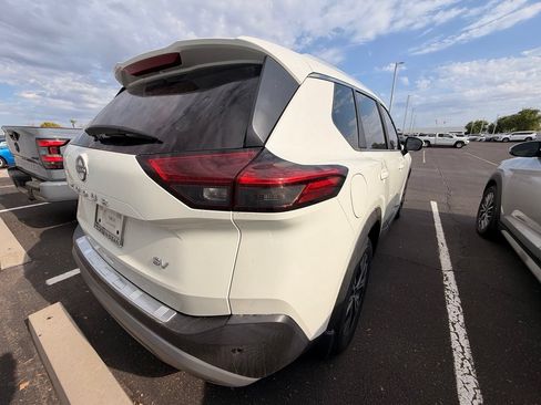 Certified 2023 Nissan Rogue SV w/ SV Premium Package FWD image 5