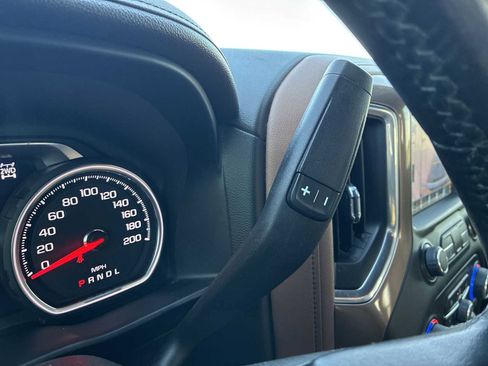 Used 2022 Chevrolet Silverado 2500 High Country image 15