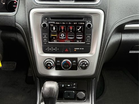 Used 2016 GMC Acadia SLE AWD/4WD image 22