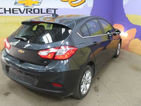 Used 2019 Chevrolet Cruze LT FWD image 8