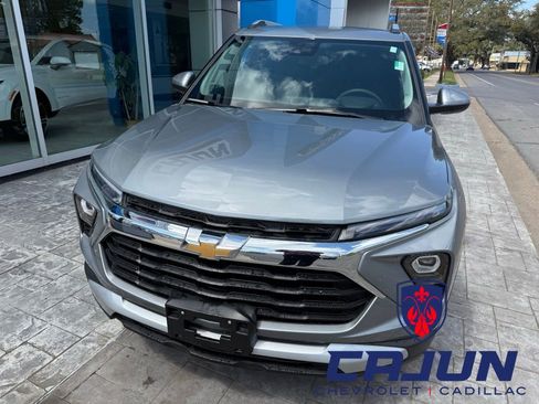 Used 2025 Chevrolet TrailBlazer LT FWD image 6