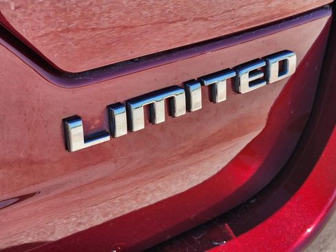 Used 2022 Jeep Grand Cherokee Limited w/ MOPAR Finishing Package RWD image 11