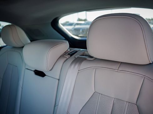 New 2025 Audi Q5 Premium Plus image 28