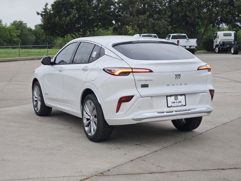 New 2026 Buick Envista Avenir FWD image 4