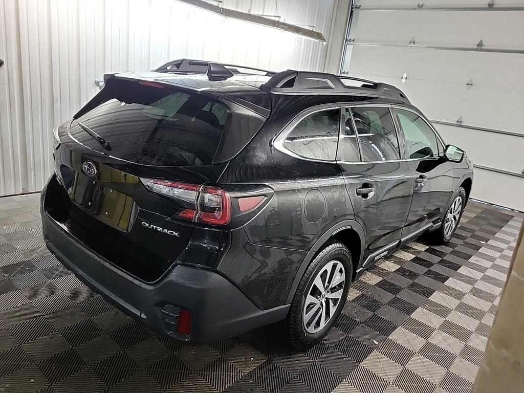 Used 2022 Subaru Outback Premium AWD/4WD image 11