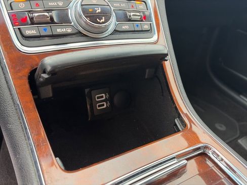 Used 2018 Lincoln Continental Select FWD image 19