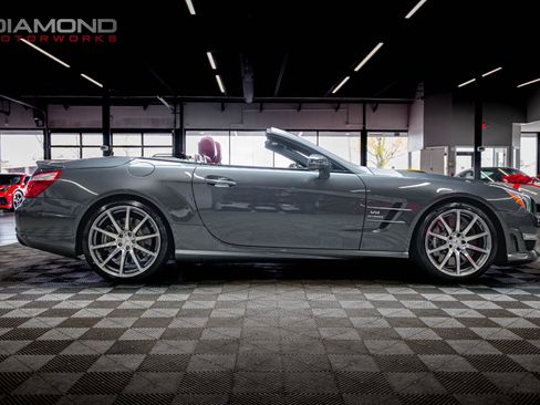 Used 2015 Mercedes-Benz SL 63 AMG image 28