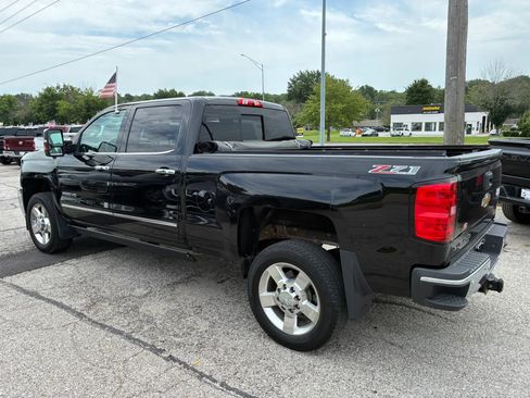 Used 2016 Chevrolet Silverado 2500 LTZ w/ Duramax Plus Package AWD/4WD image 4