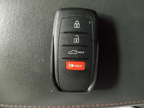 Used 2024 Toyota Corolla SE FWD image 32