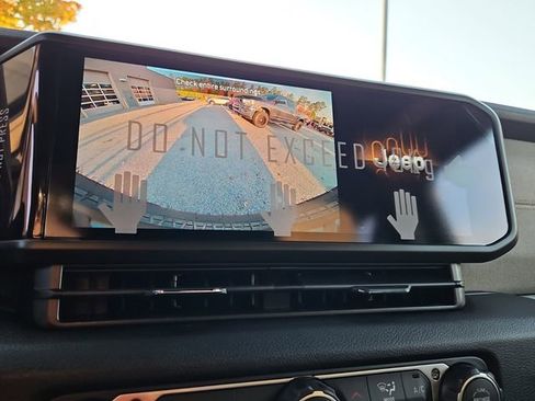 New 2026 Jeep Gladiator Rubicon image 10