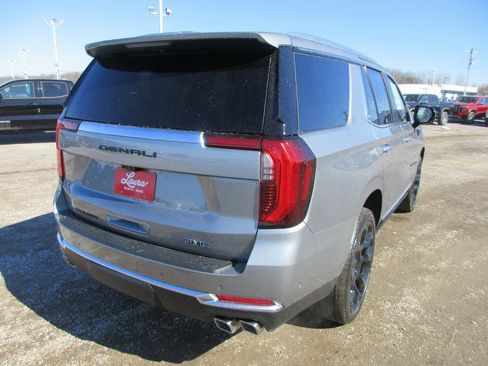 New 2026 GMC Yukon Denali w/ Denali Reserve Package image 4