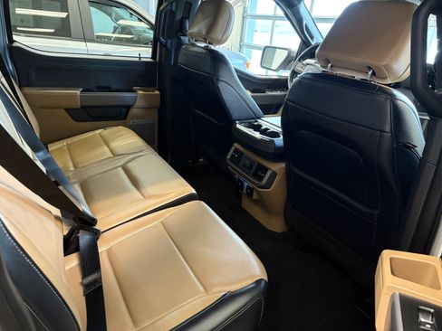 Used 2021 Ford F150 Lariat image 7