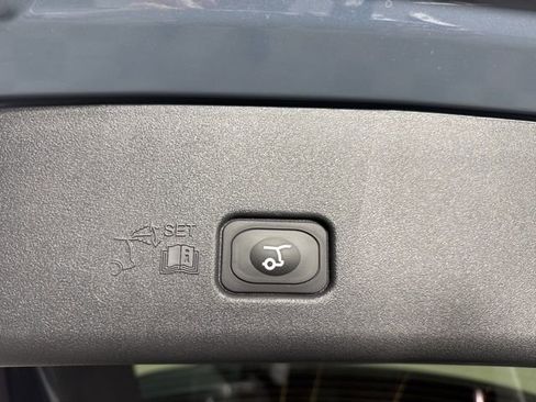 New 2026 Lincoln Nautilus Premier image 27