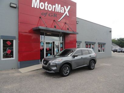 Used 2023 Nissan Rogue S
